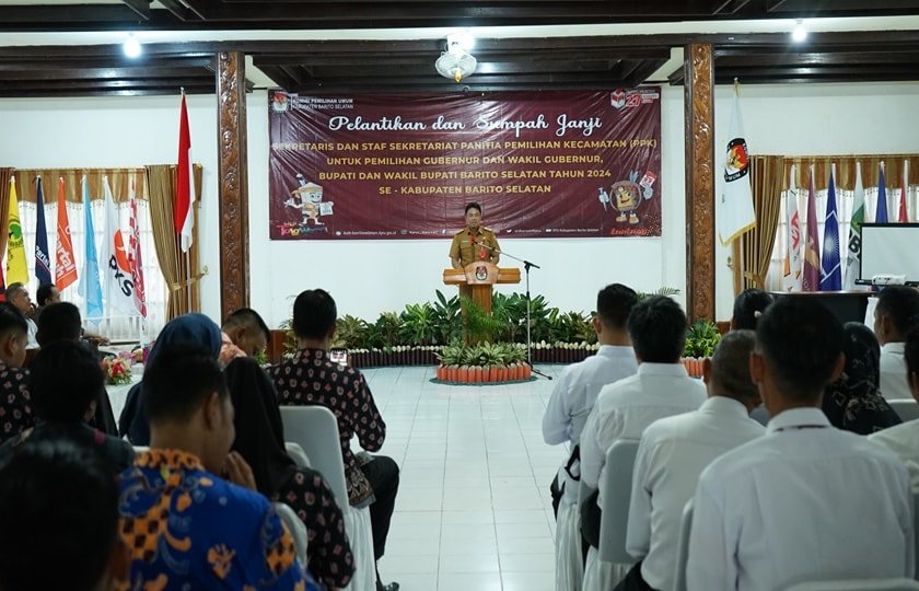 Pejabat Bupati Barsel Hadiri Pelantikan Sekretaris dan Sekretariat PPK